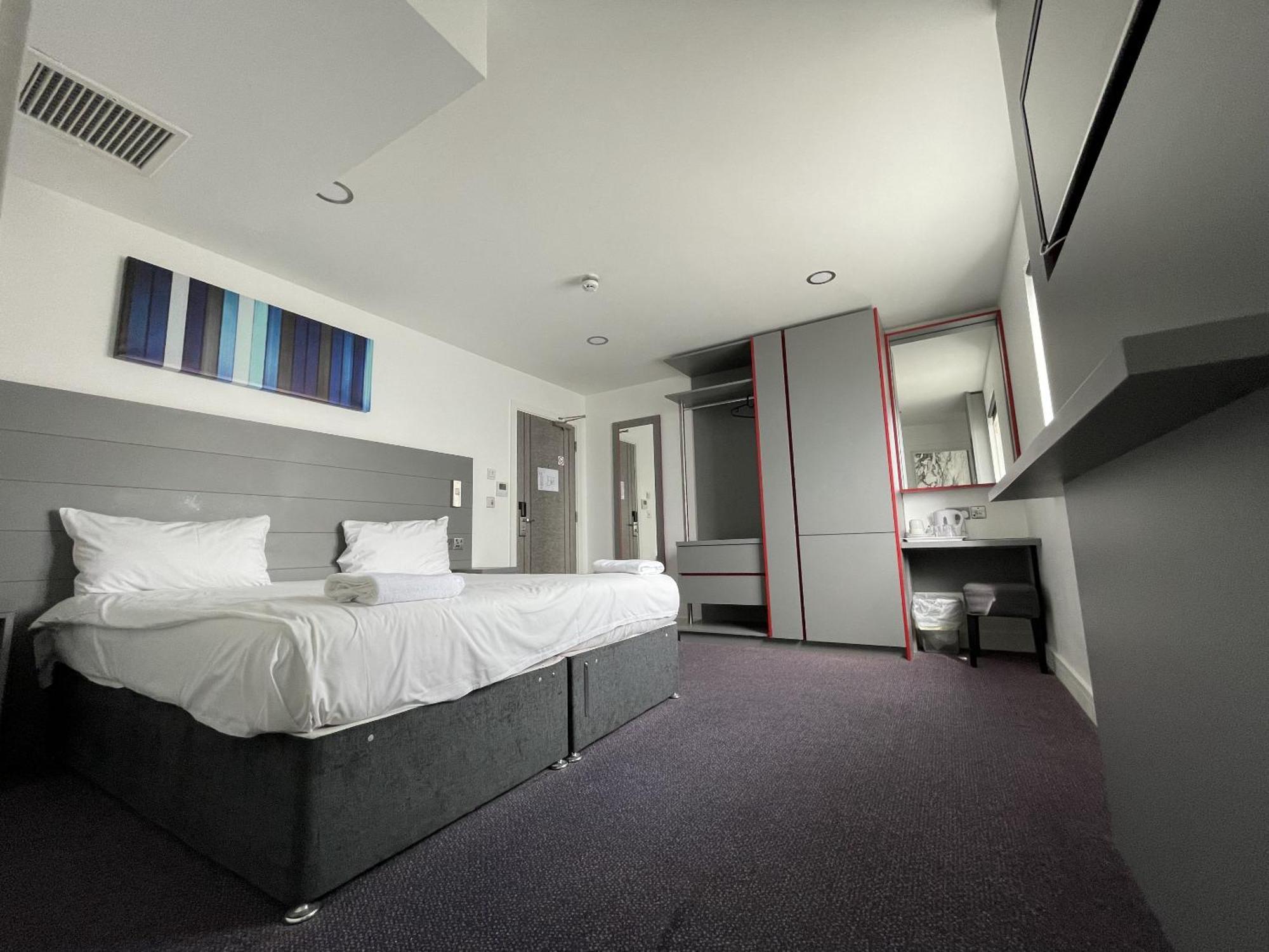 Ilford Hotel Goodmayes Zimmer foto